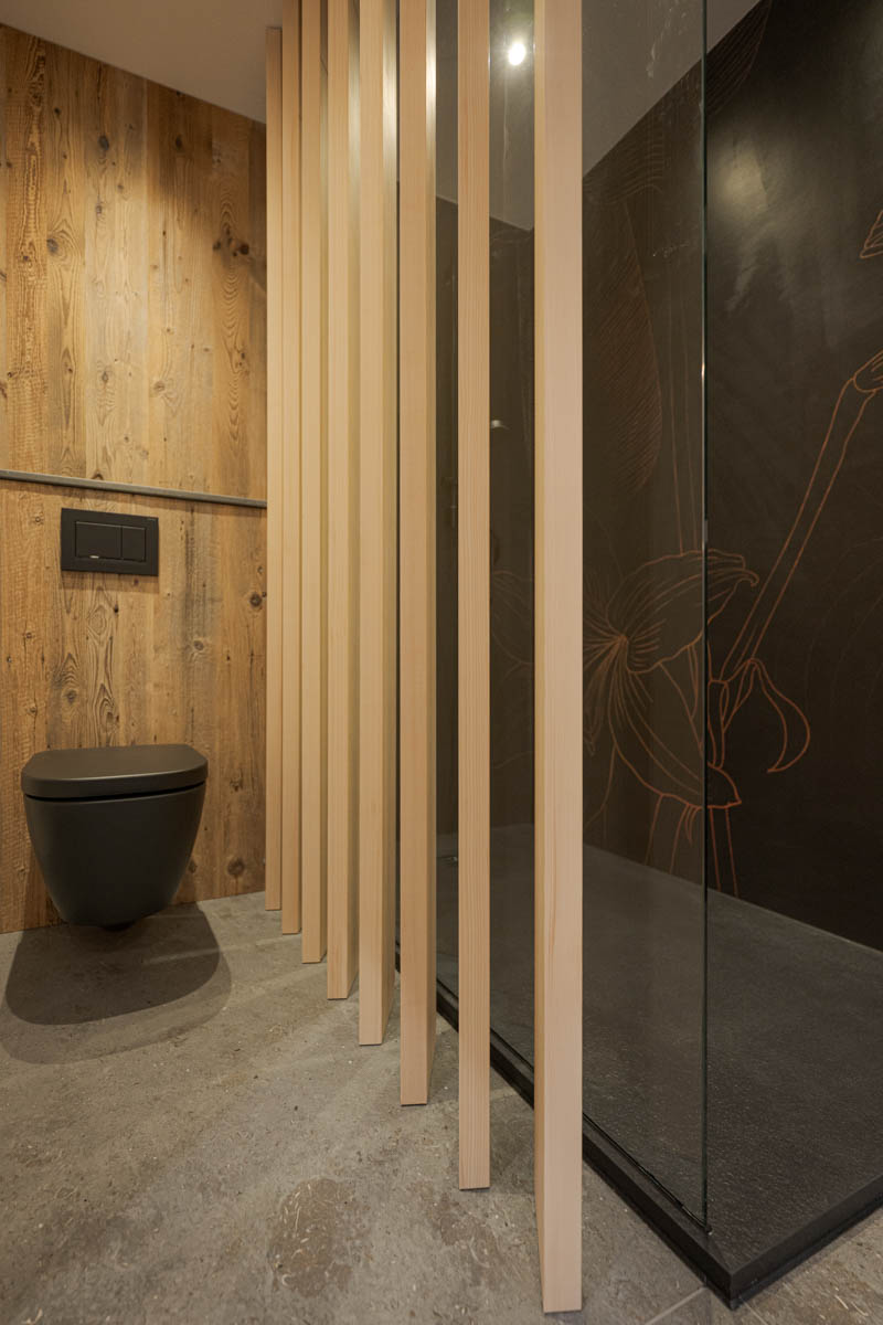 Dusche / WC, Tanne, Wohnung