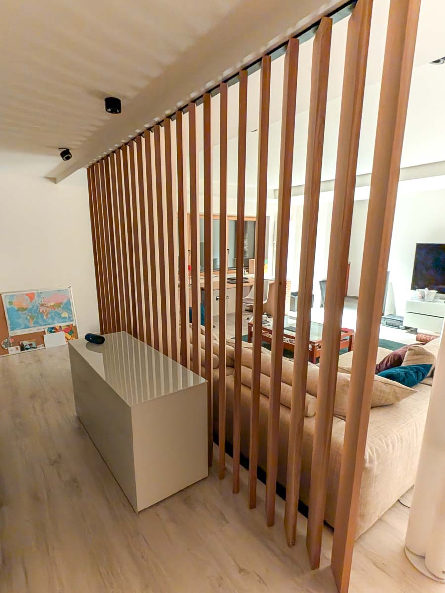 Lamellenwand Schlafzimmer/Wohnbereich, Eiche schlicht